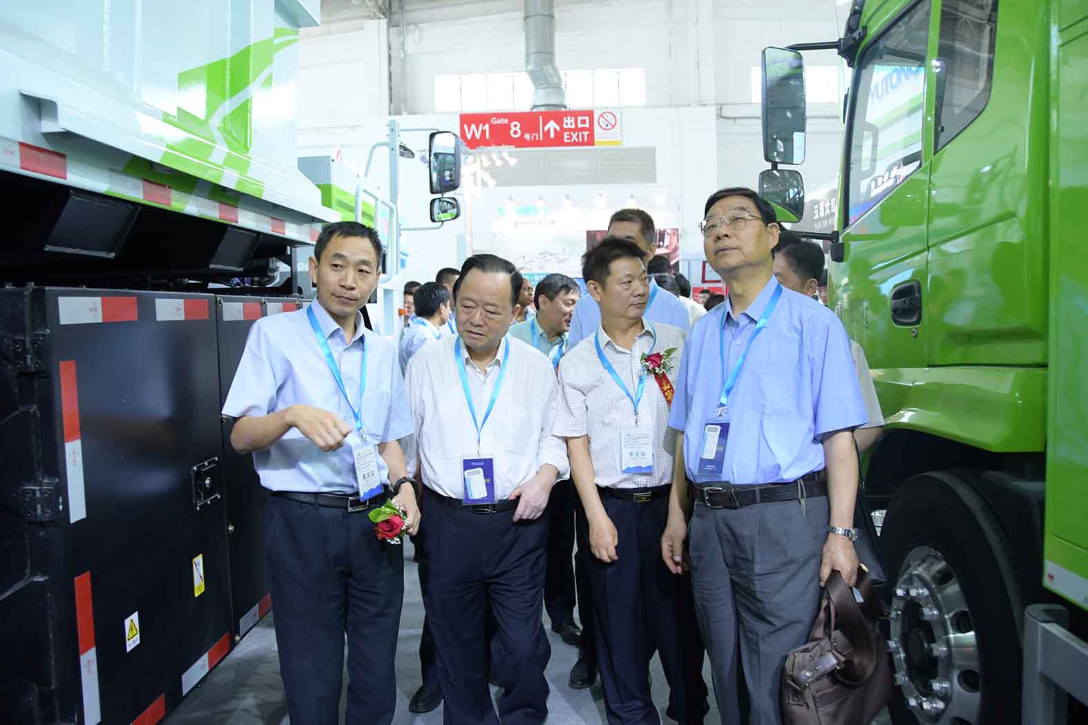 引领未来▲97国际纯电动矿用车闪耀2019CIME展会