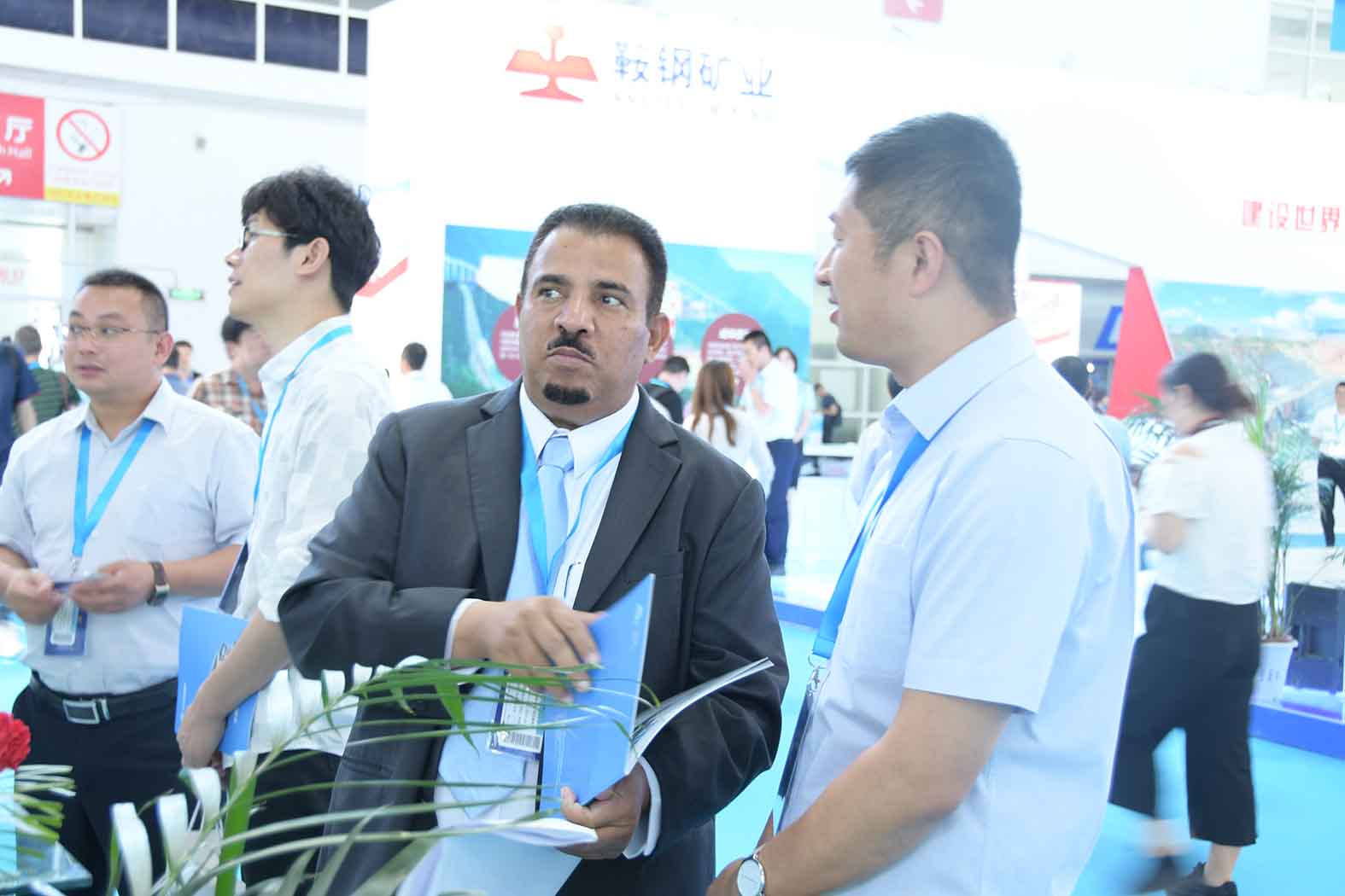 引领未来▲97国际纯电动矿用车闪耀2019CIME展会